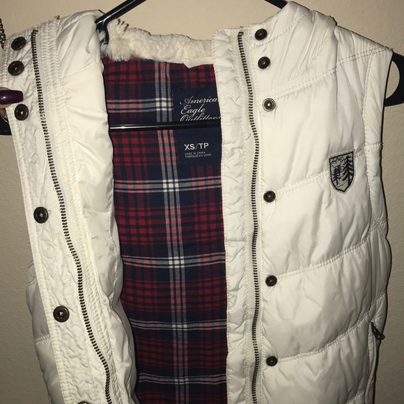 American Eagle Parka-Style Vest - Picture 7 of 8